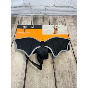 HYDE AND EEK BOUTIQUE Pet Dog/Cat Reflective Bat Wings / Size: S-M